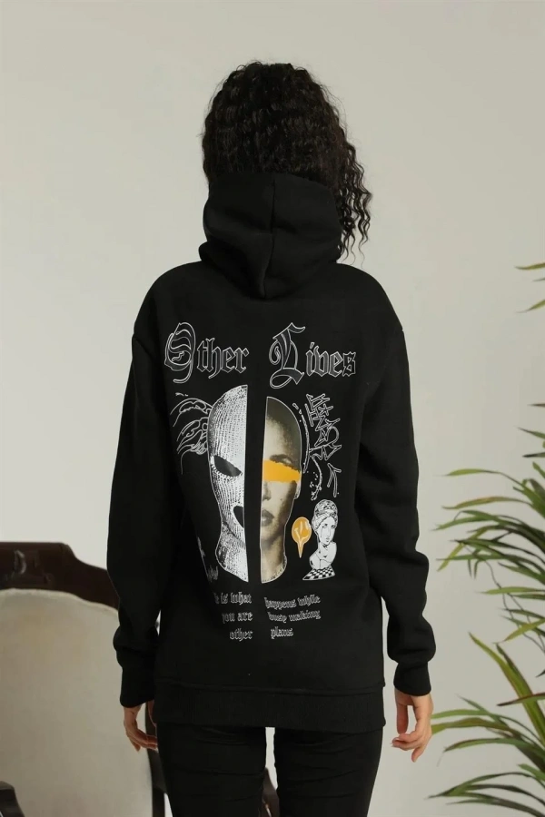 Kadın Kapşonlu Sweatshirt – Oversize Üç İplik Şardonlu Hoodie, “Other Lives” Ön & Arka Baskılı, Kanguru Cepli, Kışlık Rahat Günlük Stil - Siyah
