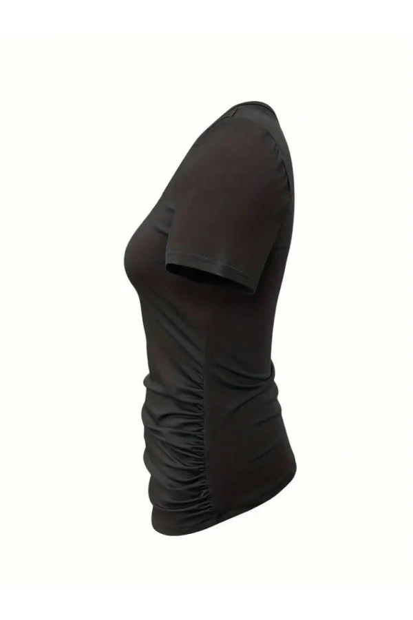 Kadın Kısa Kollu Yakası Açık Lazer Kesik Detaylı Viskon Bluz