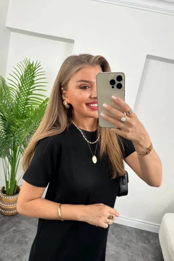 Kadın Kısa Kollu Yırtmaç Detaylı Salaş Viskon Elbise