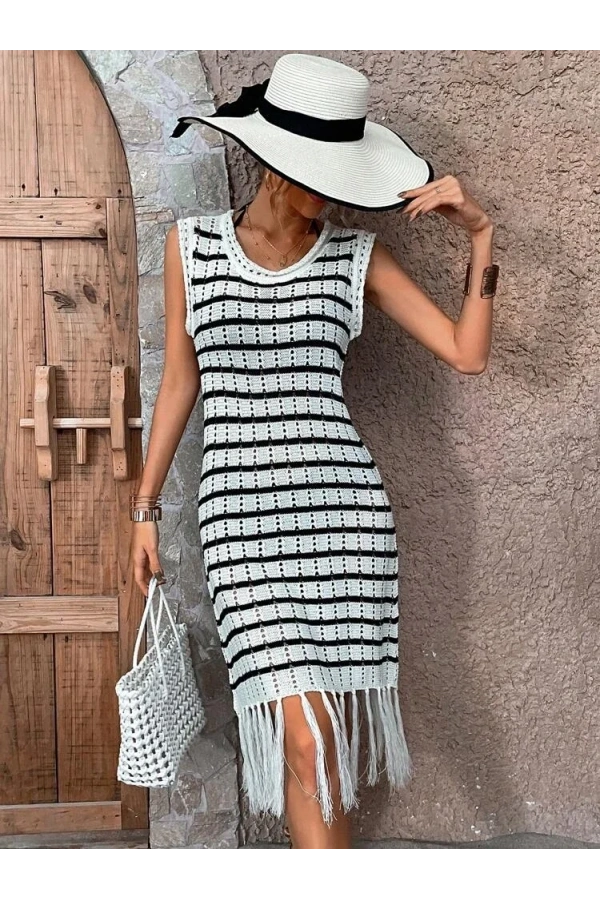 Kadın Kolsuz V Yaka Eteği Püsküllü çizgi Desen Triko Elbise