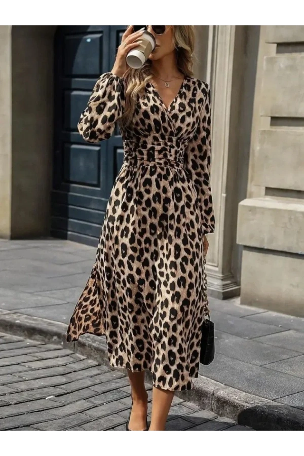 Kadın Uzun Kollu Kruvaze Yaka Belden Oturtmalı Midi Modal Leopar Desenli Elbise