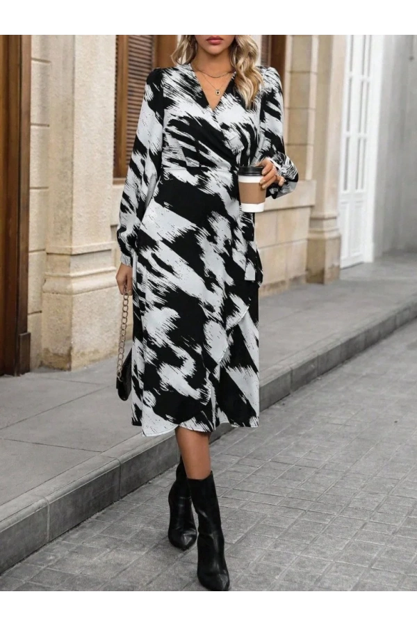 Kadın Uzun Kollu Kruvaze Yakalı Yandan Bağlamalı Desenli Mini Modal Elbise