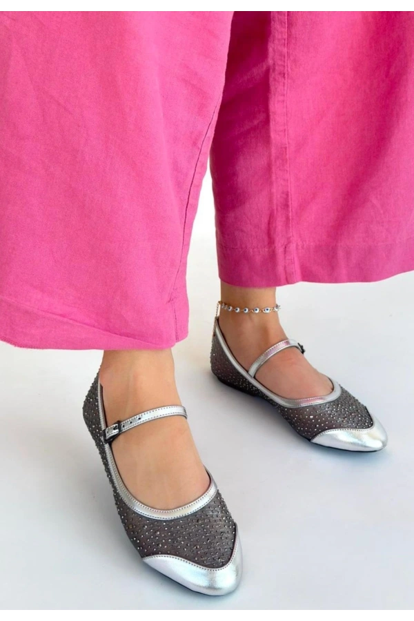 Toyan Gümüş Cilt Babet Ayakkabı
