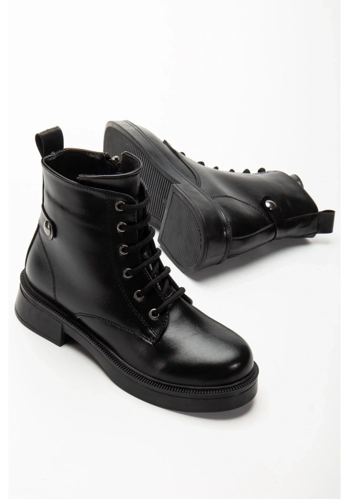 02-2003 Siyah Kırışık Rugan Bağcıklı Fermuarlı Günlük Kadın Bot