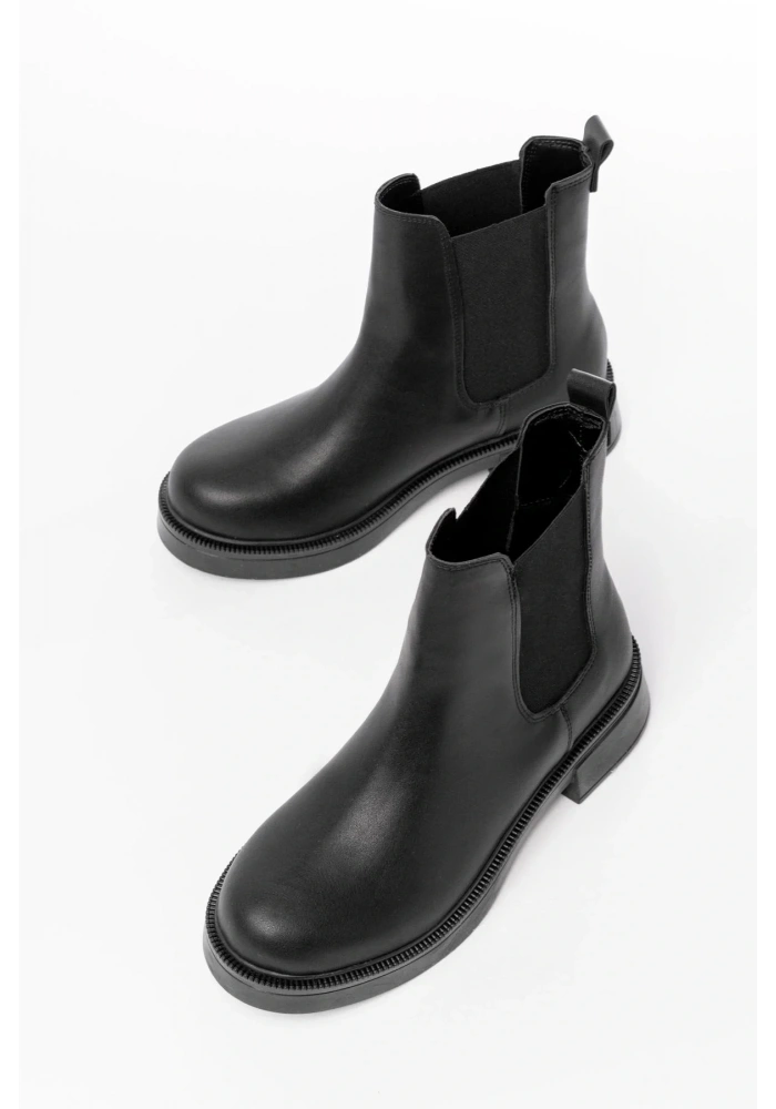 02-2137 Siyah Lastikli Günlük Kadın Bot