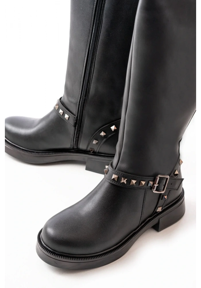 02-307 Siyah Düz Topuklu Günlük Bayan Binici Çizme