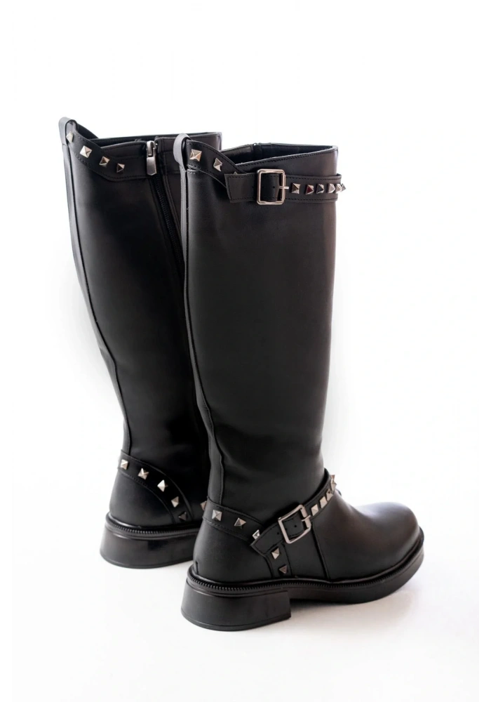 02-307 Siyah Düz Topuklu Günlük Bayan Binici Çizme