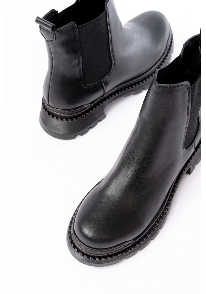 2051-2137 Siyah Lastikli Günlük Kadın Bot