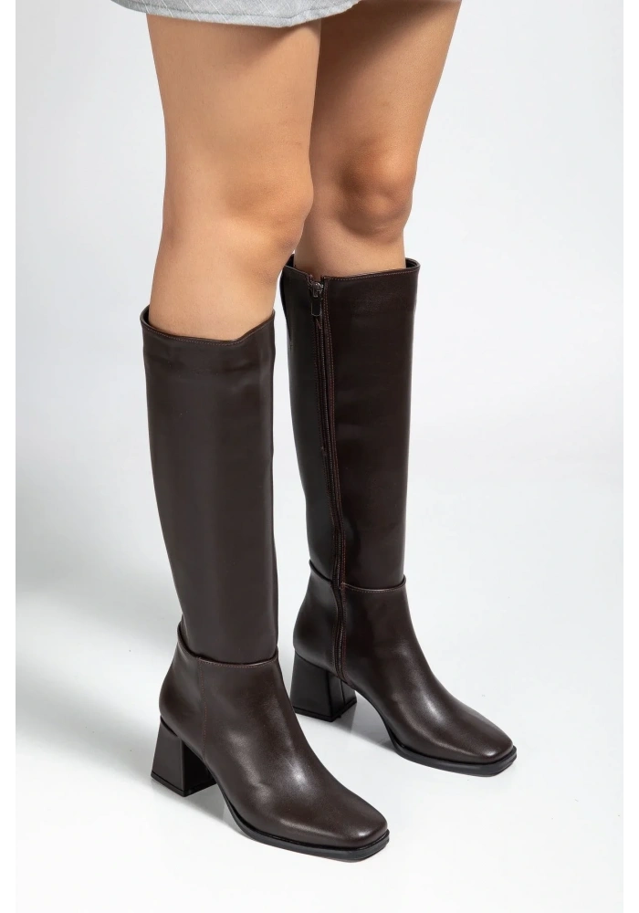 4804 Kahve Cilt Fermuarlı Günlük Bayan Çizme