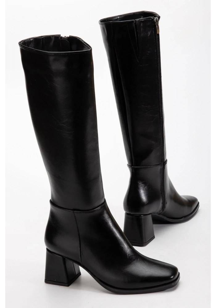 4804 Siyah Kırışık Fermuarlı Günlük Bayan Çizme