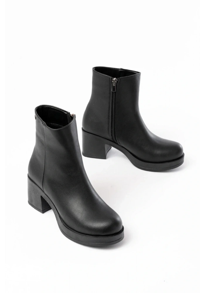 5109-3022 Siyah Fermuarlı Kalın Topuklu Günlük Kadın Bot