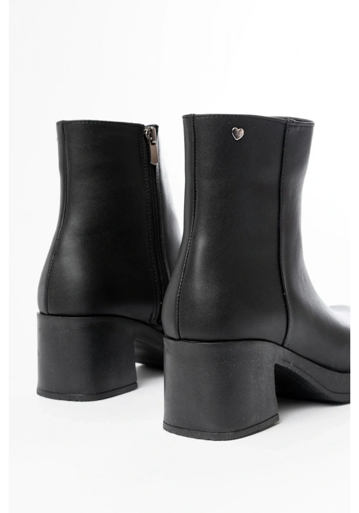 5109-3022 Siyah Fermuarlı Kalın Topuklu Günlük Kadın Bot