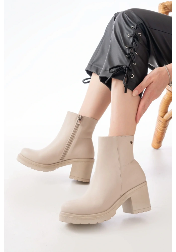 767-3020 Bej Fermuarlı Kalın Topuklu Günlük Kadın Bot