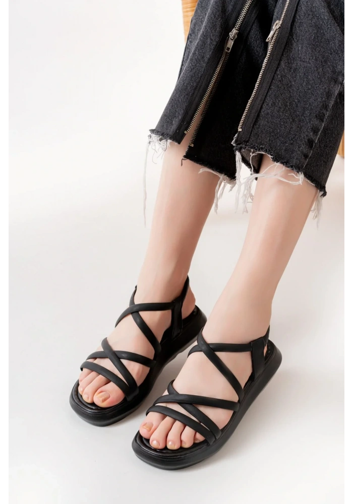 841-841 Siyah Lastikli Günlük Kadın Sandalet