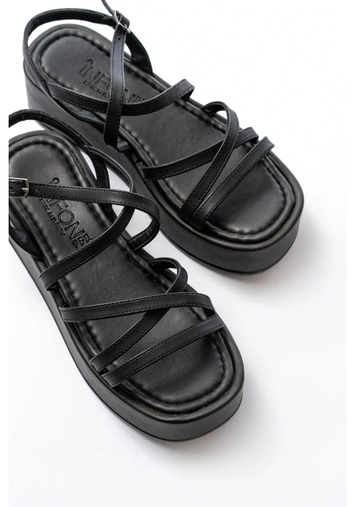 861-1029 Siyah Dolgu Kadın Sandalet