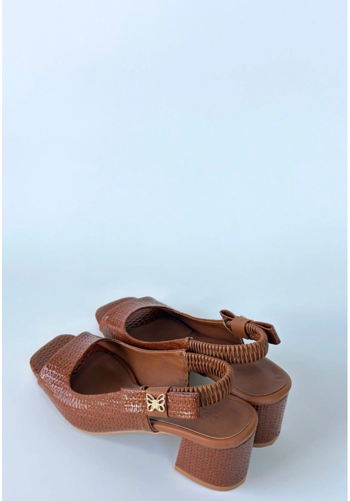 Alessi Kahve Rugan Topuklu Ayakkabı