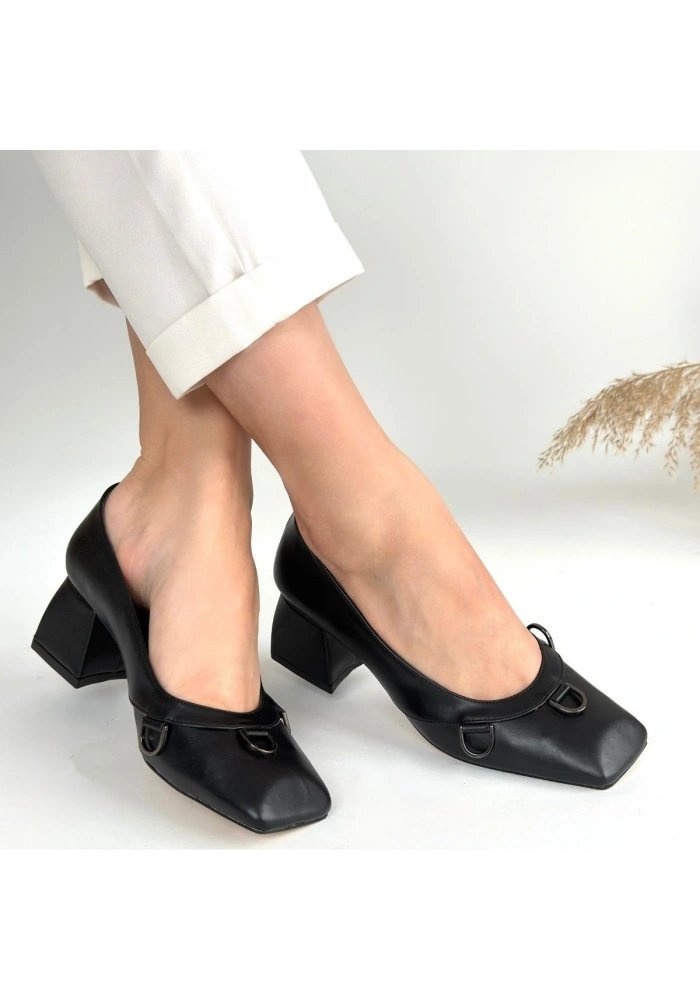 Cande Siyah Cilt Topuklu Ayakkabı