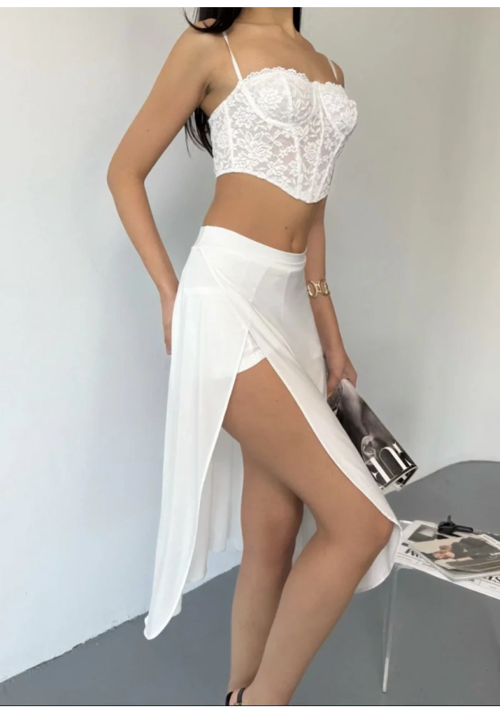 Çepli Şortlu Yırtmaçlı Etek - Beyaz