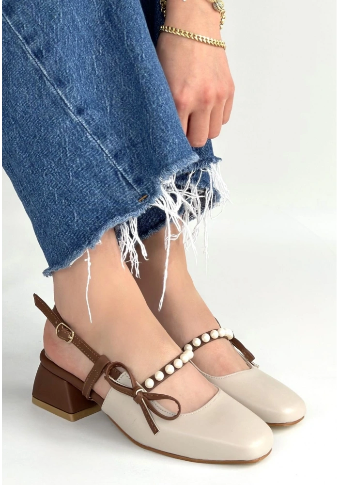 Ceyda Bej Cilt Taba Detaylı Topuklu Ayakkabı