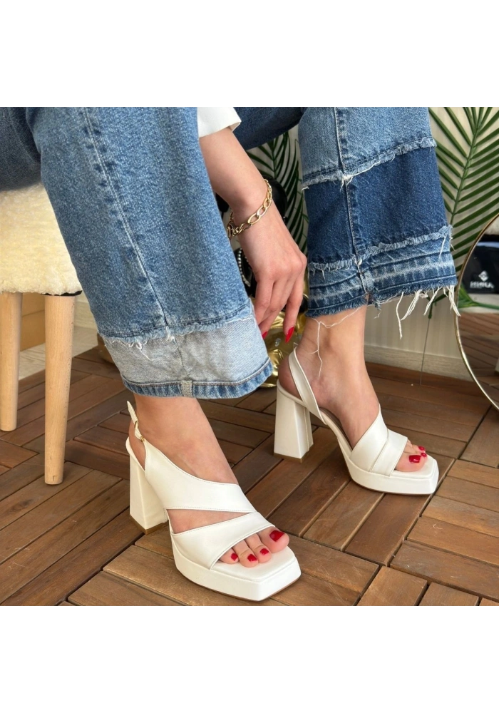 Cica Beyaz Cilt Topuklu Ayakkabı