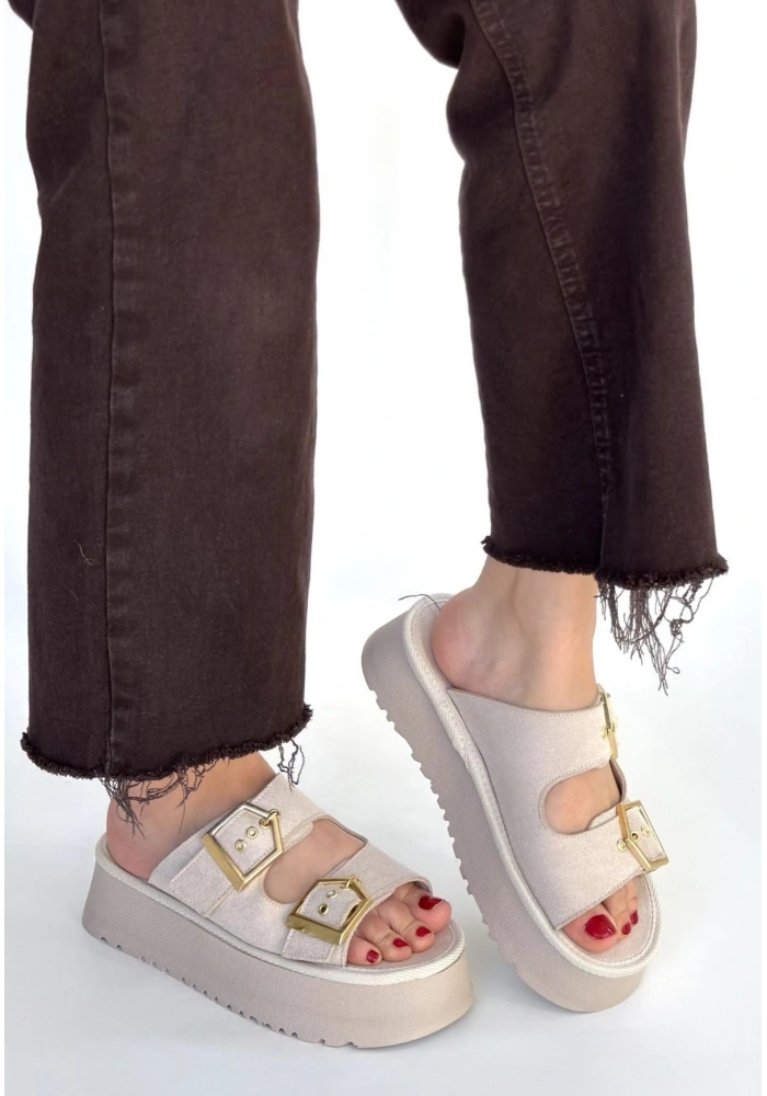 Coer Bej Süet Çift Tokalı Terlik