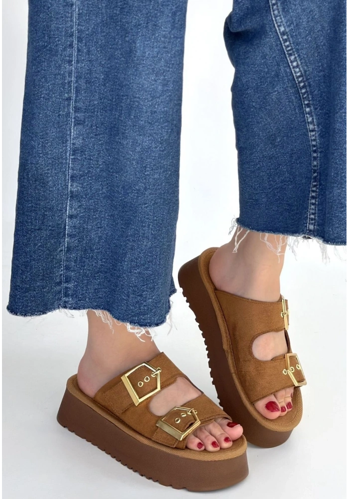 Coer Taba Süet Çift Tokalı Terlik