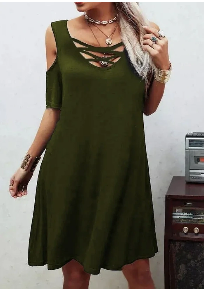 Dekolteli Bağcık Detay Viskon Kumaş Elbise