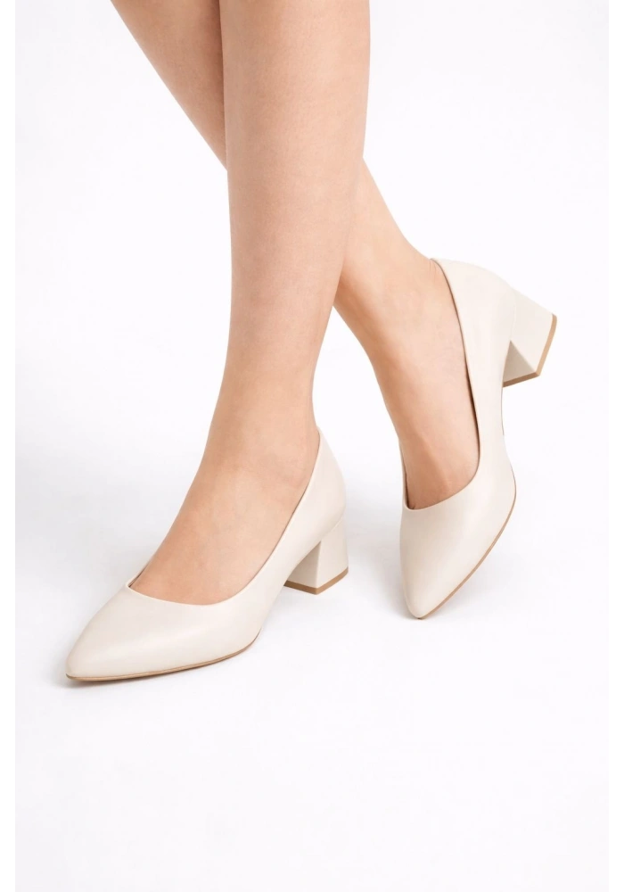 Desniy Bej Cilt Topuklu Ayakkabı