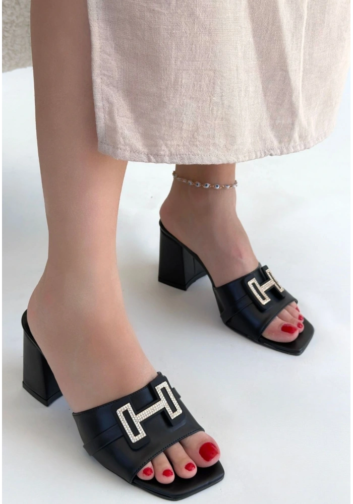 Erew Siyah Cilt Topuklu Terlik