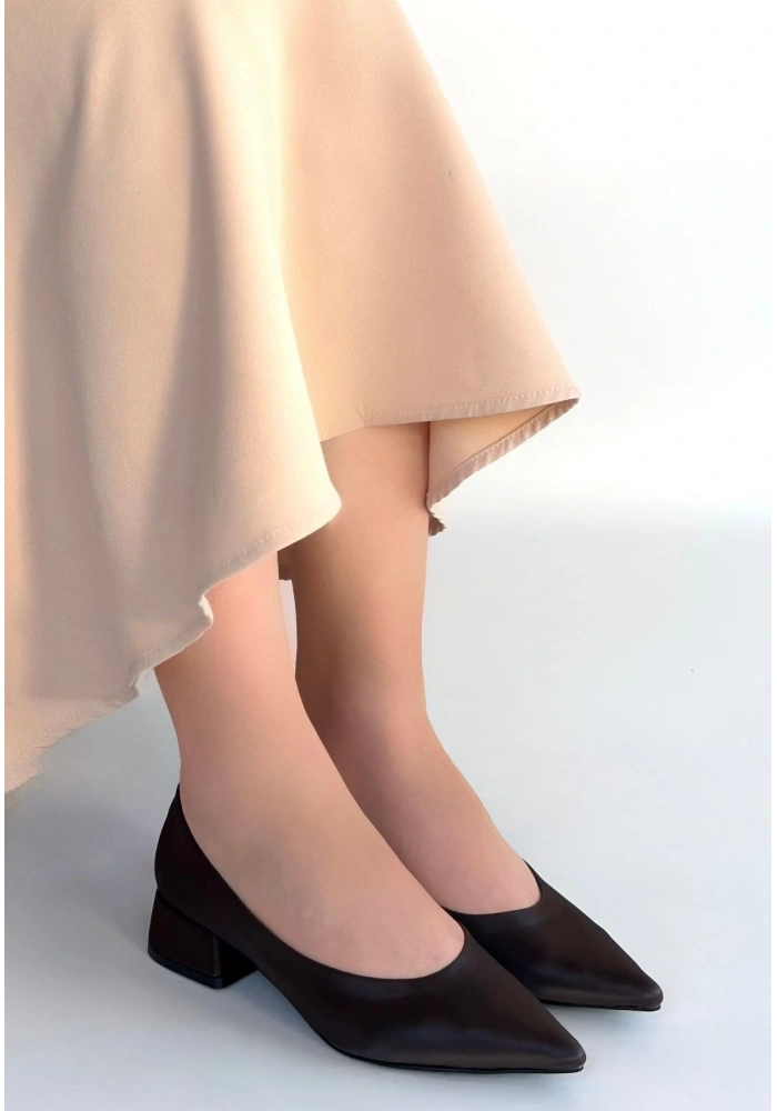 Ferla Acı Kahve Cilt Topuklu Ayakkabı