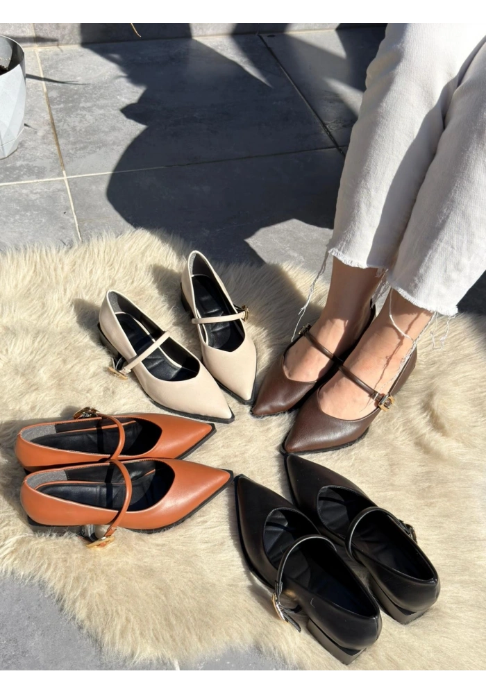 Galye Siyah Cilt Topuklu Ayakkabı