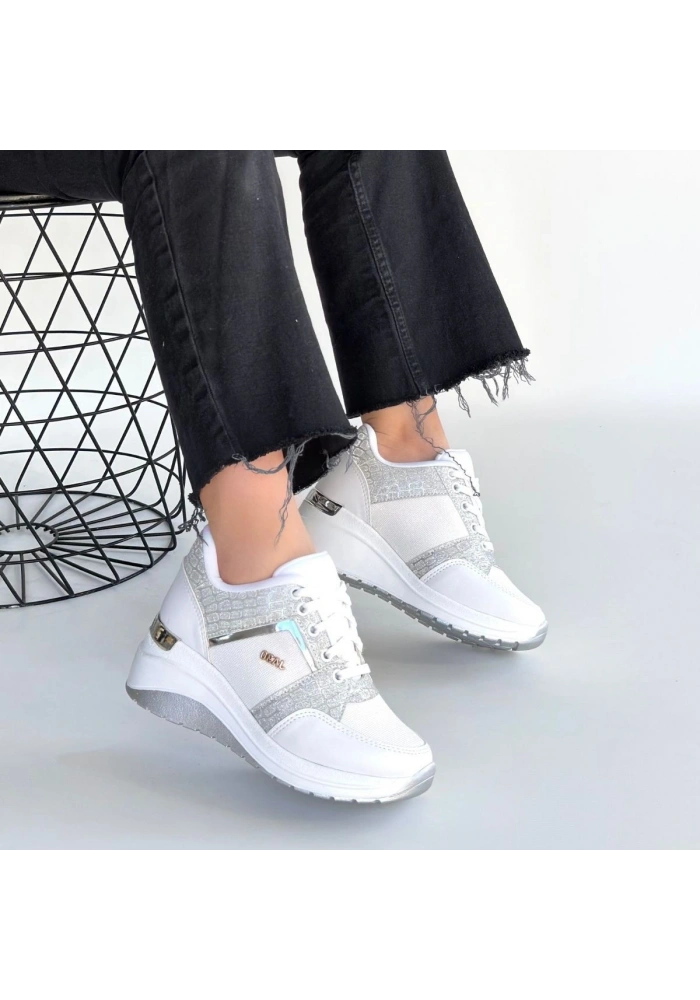 Geja Beyaz Cilt Bağcıklı Spor Ayakkabı