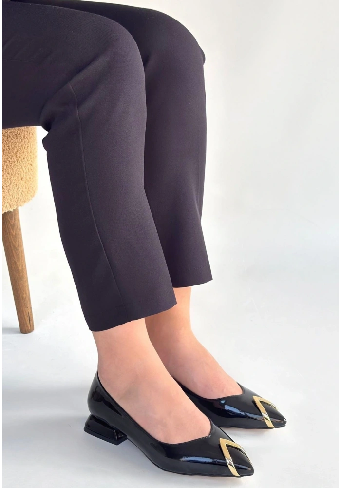 Goes Siyah Rugan Babet Ayakkabı