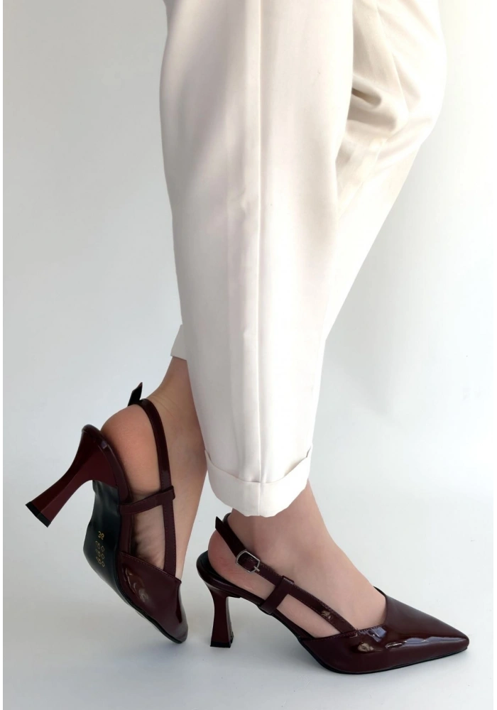 Hoost Bordo Rugan Topuklu Ayakkabı