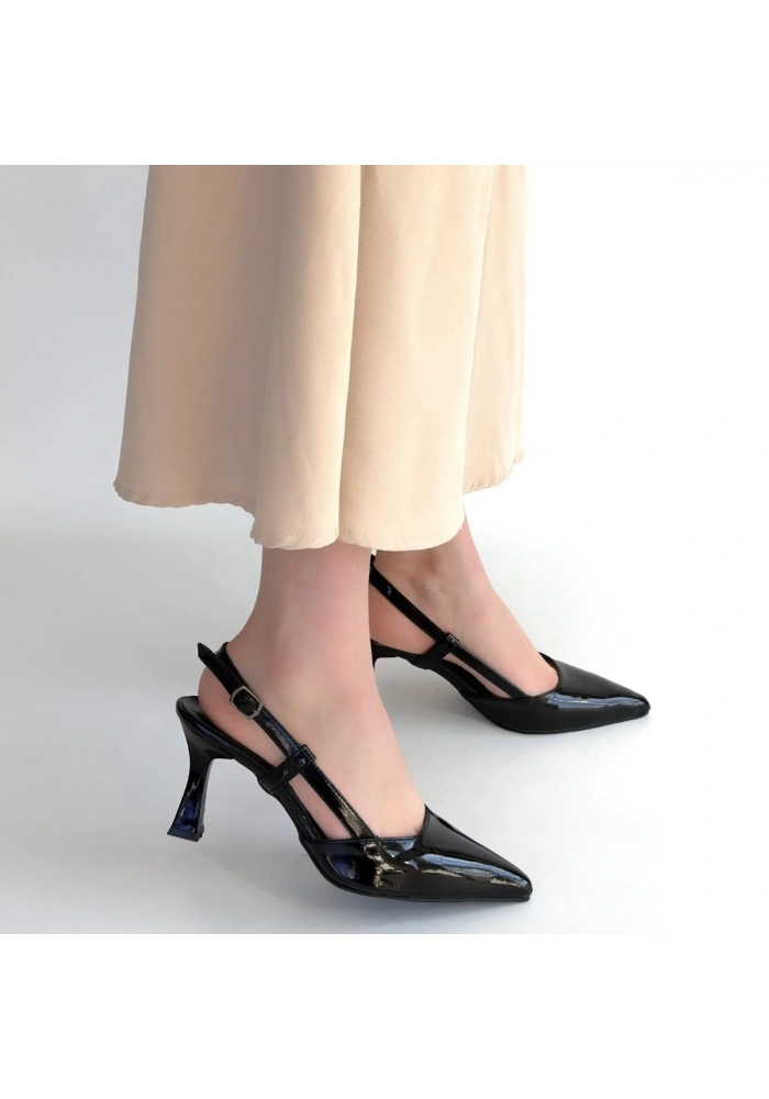 Hoost Siyah Rugan Topuklu Ayakkabı