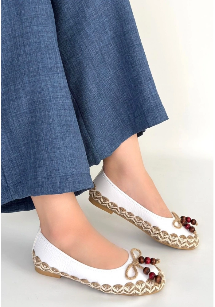 Ilwe Beyaz Cilt Babet Ayakkabı