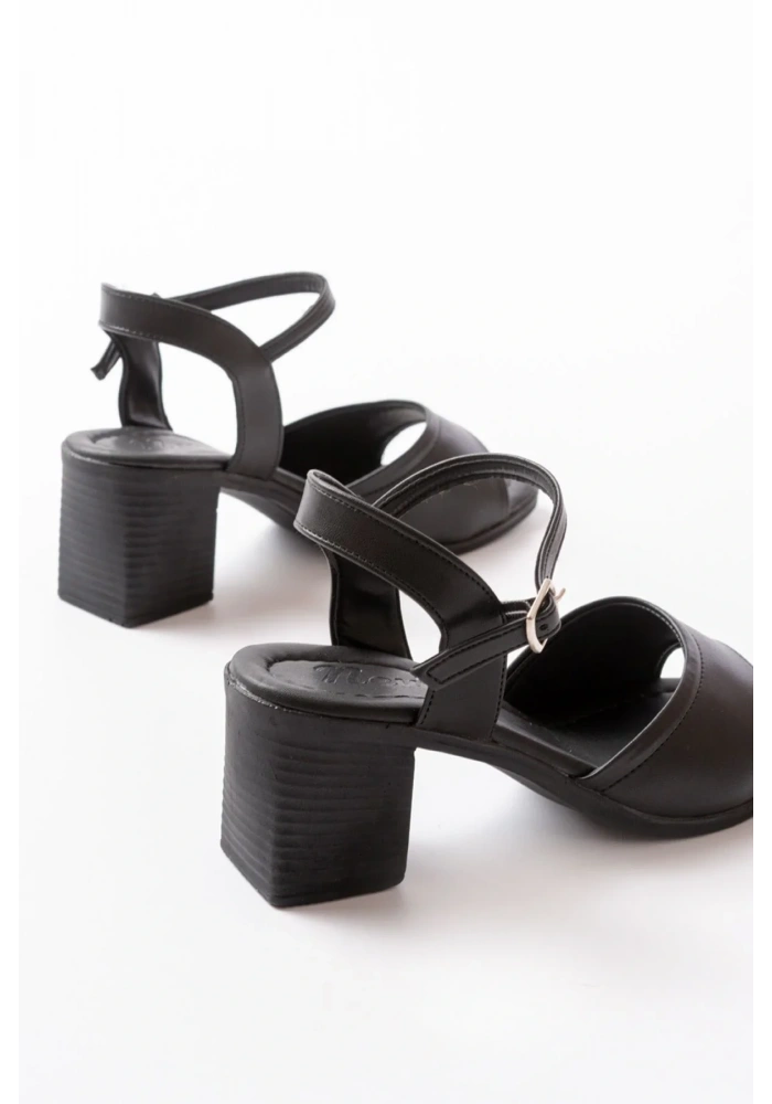 K-13 Siyah Günlük  Topuklu Kadın Sandalet