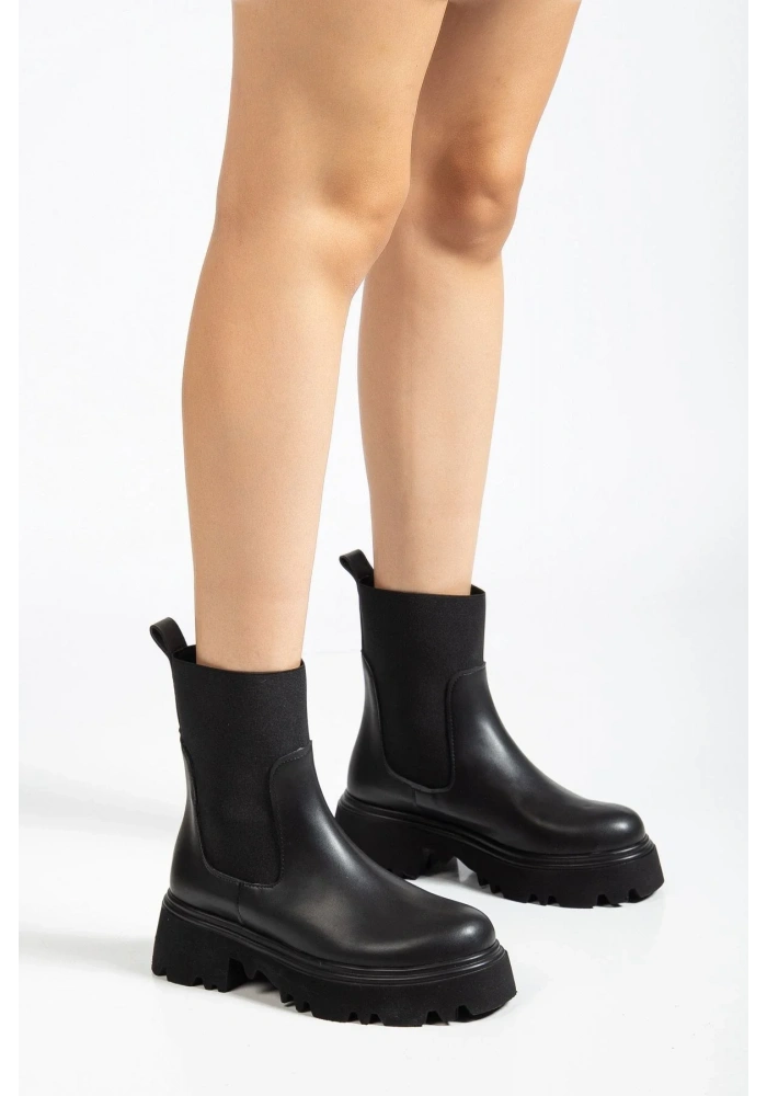K-815 Siyah Lastikli Yüksek Tabanlı Günlük Kadın Bot