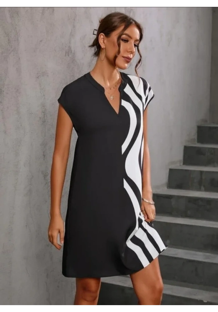 Kadın Dokuma Viskon Kumaş V Yaka Zebra Desenli Elbise