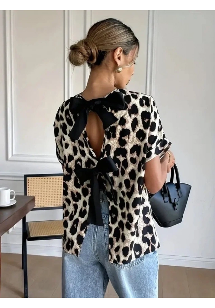 Kadın Kısa Kollu Bisiklet Yaka Arkadan Fiyonk Detaylı Leopar Süprem Bluz