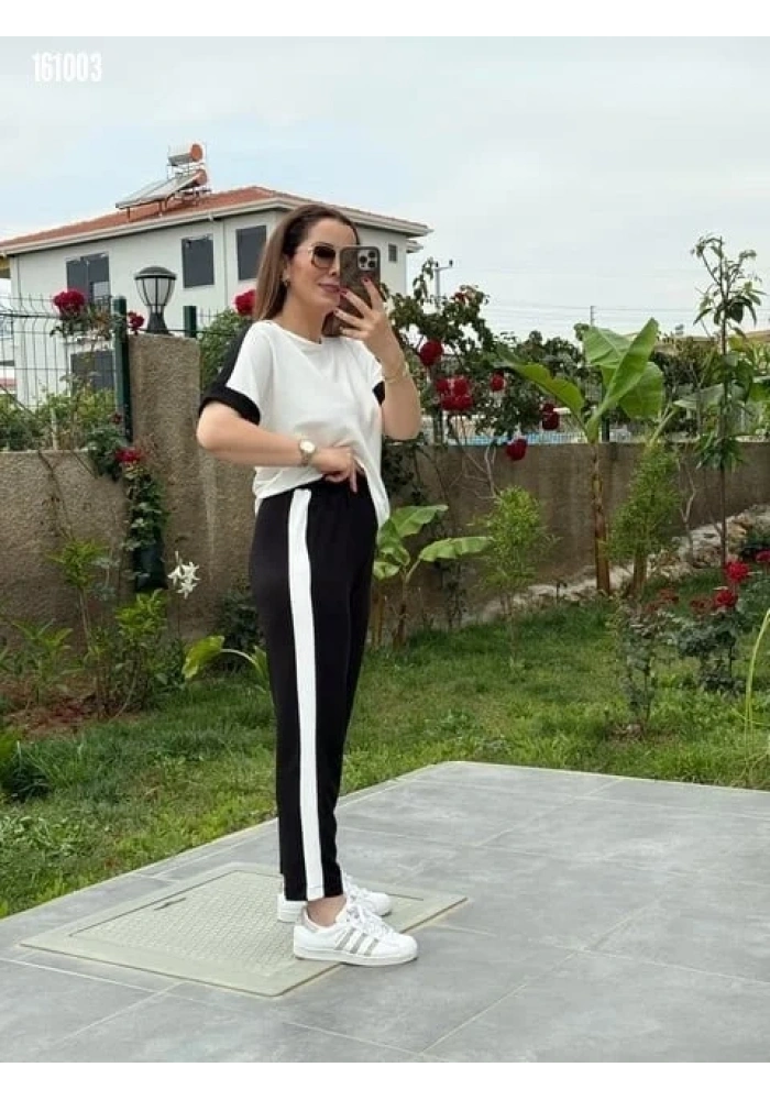 Kadın Kısa Kollu Modal Dokulu Kumaş Yanı şeritli Takım
