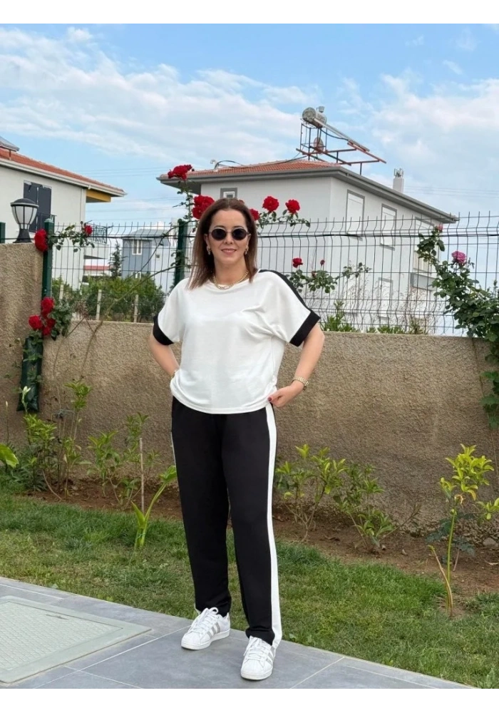 Kadın Kısa Kollu Modal Dokulu Kumaş Yanı şeritli Takım