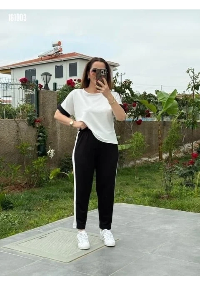 Kadın Kısa Kollu Modal Dokulu Kumaş Yanı şeritli Takım
