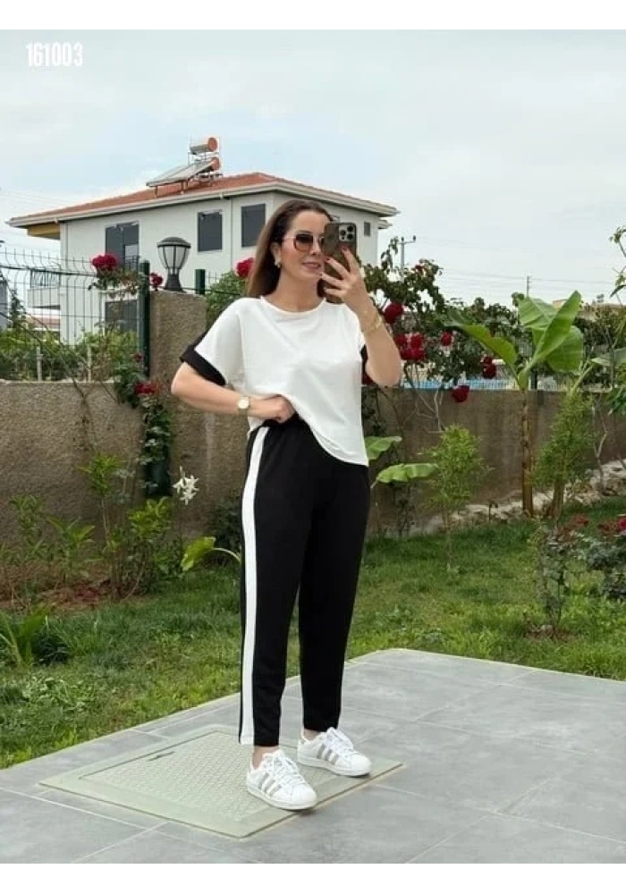 Kadın Kısa Kollu Modal Dokulu Kumaş Yanı şeritli Takım