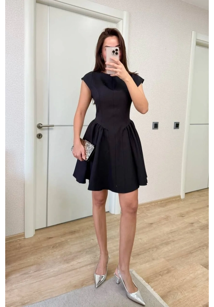 Kadın Sırt dekolteli Çan Detaylı Mini Elbise - Siyah