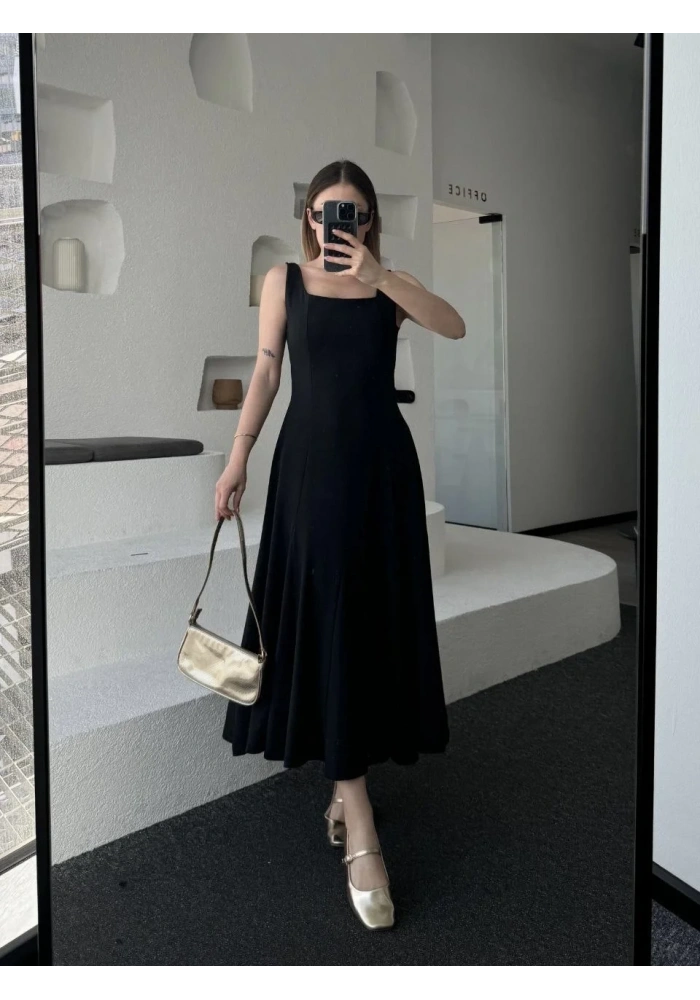 Kadın Sırt Dekolteli Kolsuz Uzun Elbise - Siyah