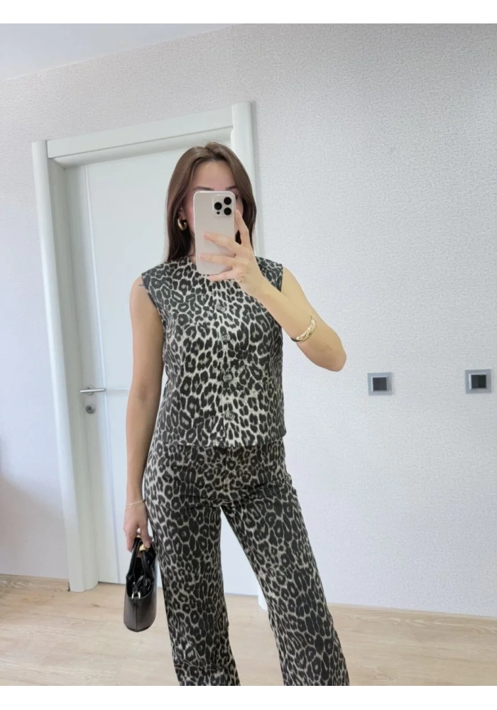 leopar desenli Düğmeli Bluzlu Pantolon İkili Takım -Leopar