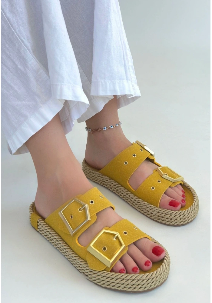 Loera Sarı Nubuk Çift Tokalı Terlik