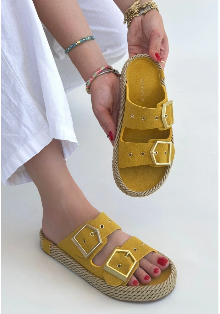 Loera Sarı Nubuk Çift Tokalı Terlik