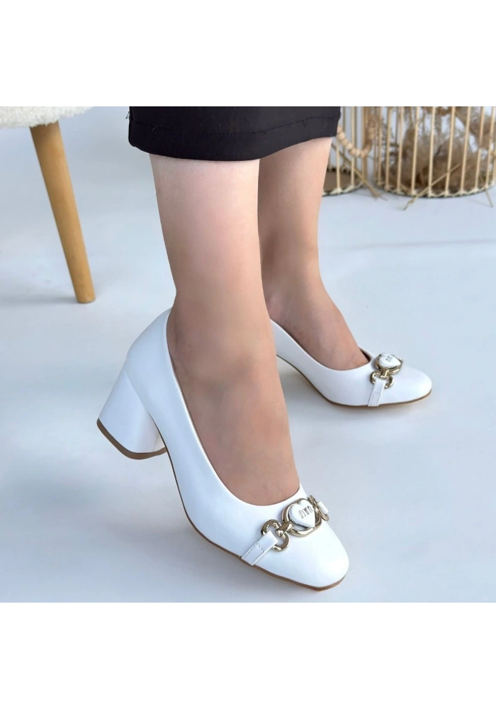 Lucky Beyaz Cilt Topuklu Ayakkabı